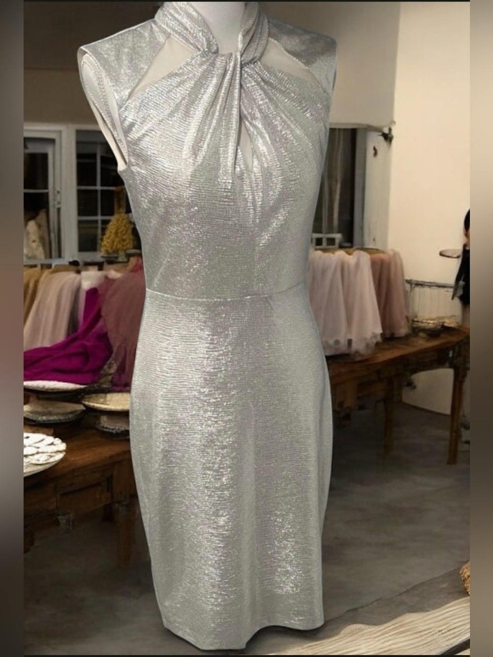 Vince Camuto Silver Metallic Twist-Keyhole Midi Dress